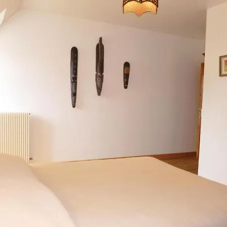 Holiday home 3 Bedroom Beautiful In Valognes