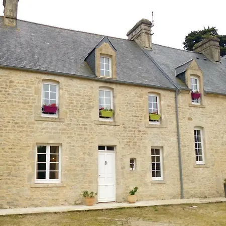 3 Bedroom Beautiful In Holiday home