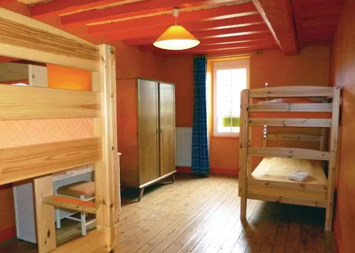 3 Bedroom Beautiful In Valognes