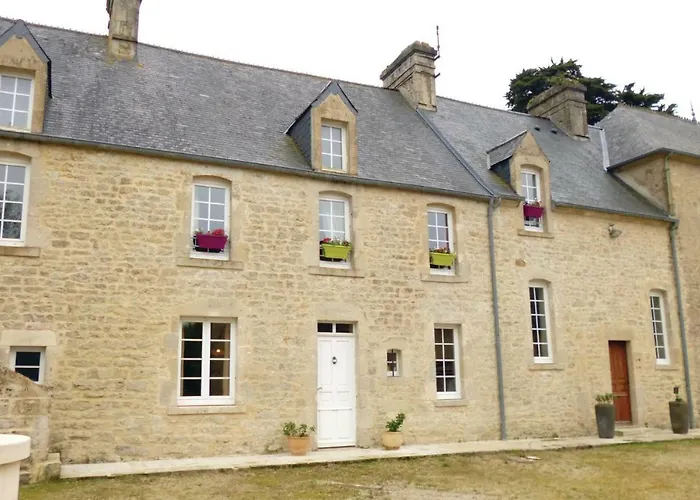 3 Bedroom Beautiful In Holiday home